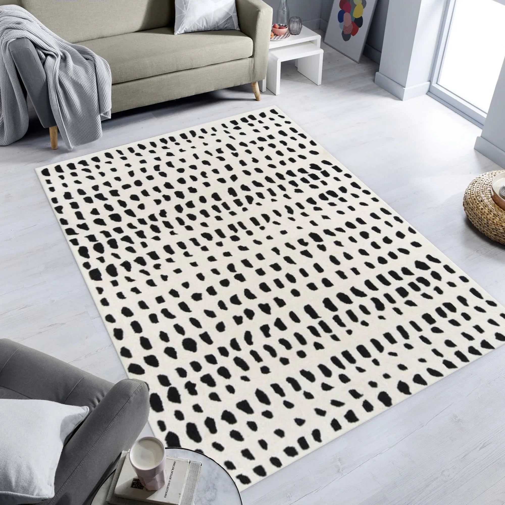 Black & White Hand Tufted Abstract dotted pattern wool and silk area rug for home decor